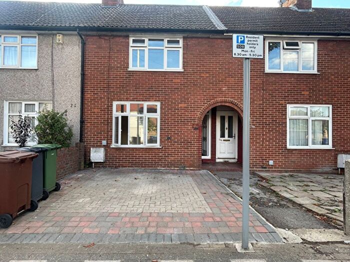 2 Bedroom Terraced House To Rent In Lodge Avenue, Dagenham, RM8