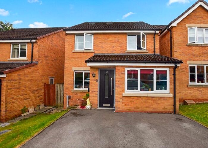 5 Bedroom Detached House For Sale In Greenlea Close, Yeadon, Leeds, West Yorkshire, LS19