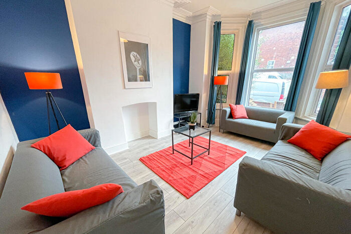 7 Bedroom Terraced House To Rent In Tennyson Road, Southampton, SO17
