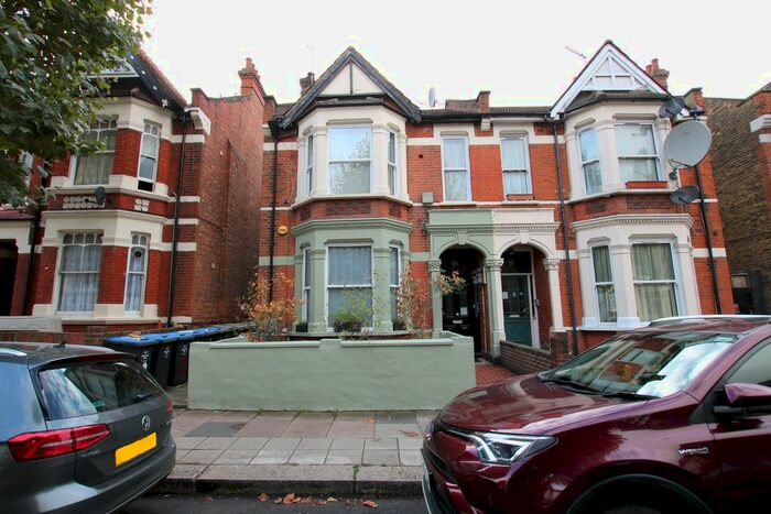 2 Bedroom Flat To Rent In Harlesden Gardens, London, NW10