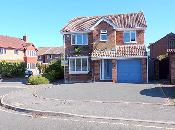 4 Bedroom Detached House For Sale In Hazelton Close, Bournemouth, BH7