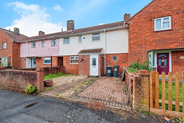3 Bedroom Terraced House For Sale In Montgomery Road, Gosport, Hampshire, PO13