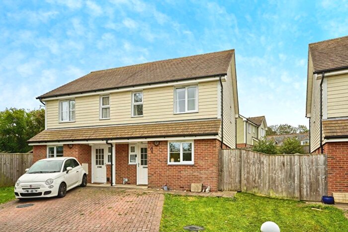 2 Bedroom Semi Detached House For Sale In Oaklands View, Cowes, Isle Of Wight, PO31