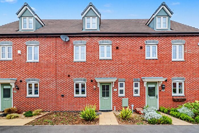 4 Bedroom Town House For Sale In Academy Drive, Rugby, CV21