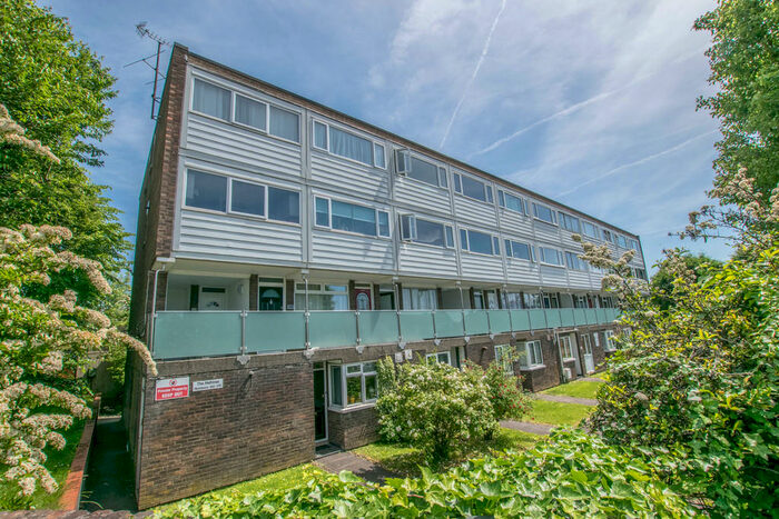 2 Bedroom Apartment To Rent In Crib Street, Ware, SG12