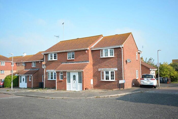 3 Bedroom Flat To Rent In Hadlow Drive, Palm Bay, Cliftonville, CT9