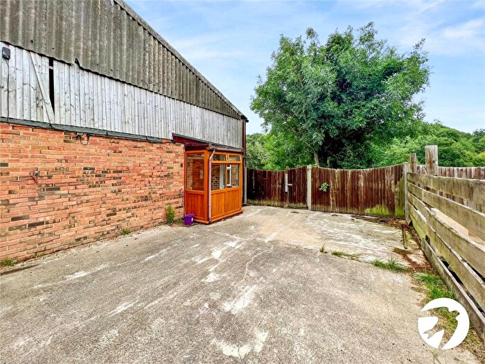 2 Bedroom Flat To Rent In Parsonage Lane, Sidcup, Kent, DA14