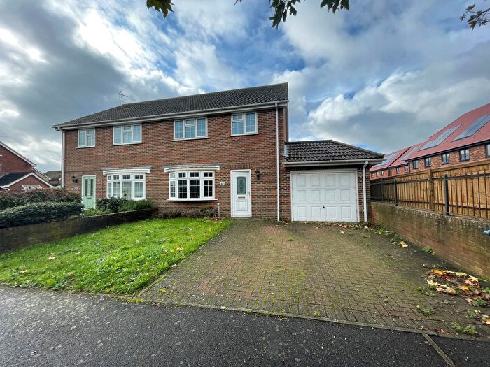 3 Bedroom Semi Detached House For Sale In Matthews Close, Deal, CT14