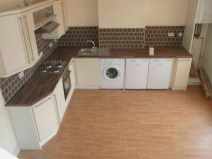 2 Bedroom Flat To Rent In City Rd, Roath, CF24