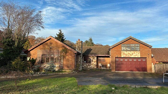 5 Bedroom Chalet For Sale In Townhouse Road, Old Costessey, NR8