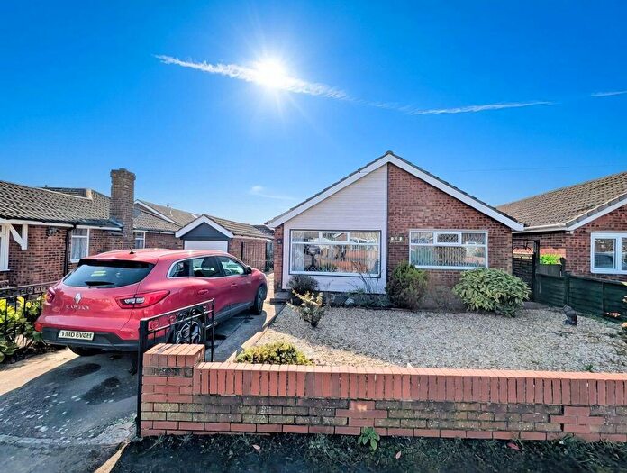 3 Bedroom Detached Bungalow For Sale In The Crescent, Holton Le Clay, DN36