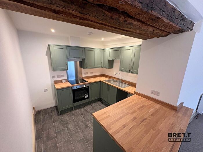2 Bedroom Flat To Rent In Flat, Main Street, Pembroke, Pembrokeshire., SA71