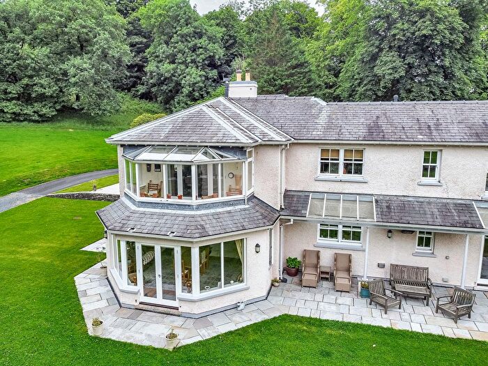 3 Bedroom Flat For Sale In Holme Park, New Hutton, Kendal, LA8