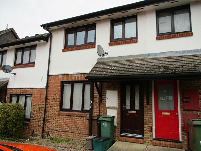 3 Bedroom Terraced House To Rent In Vellum Drive, Carshalton, Greater London, SM5