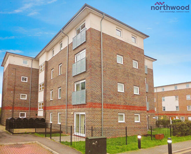 2 Bedroom Flat To Rent In The Glen, Cranbury Road, SO50