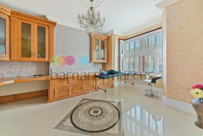 6 Bedroom House To Rent In Barry Road, London, SE22