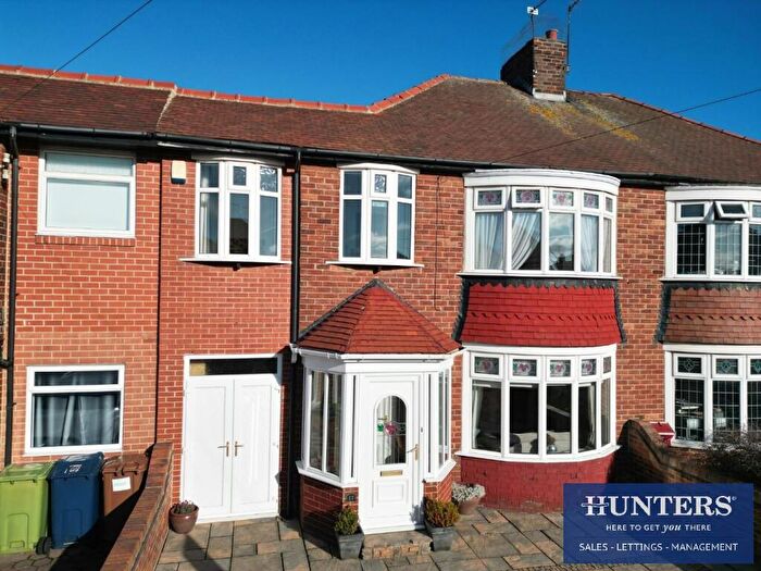 4 Bedroom Semi-Detached House For Sale In Prengarth Avenue, Roker, Sunderland, SR6