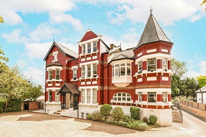 1 Bedroom Flat For Sale In Langley Avenue, Surbiton, KT6