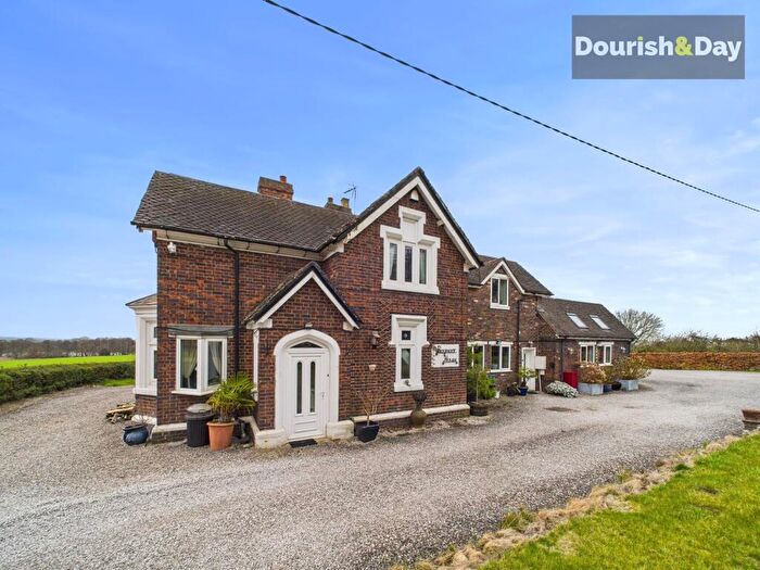5 Bedroom Detached House For Sale In Cannock Road, Bednall Head, ST17