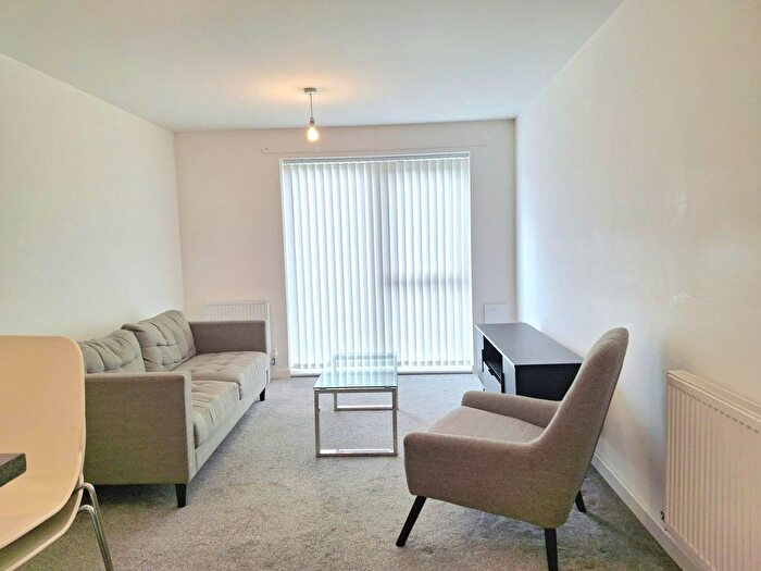 2 Bedroom Flat To Rent In Manchester Road, Altrincham, WA14