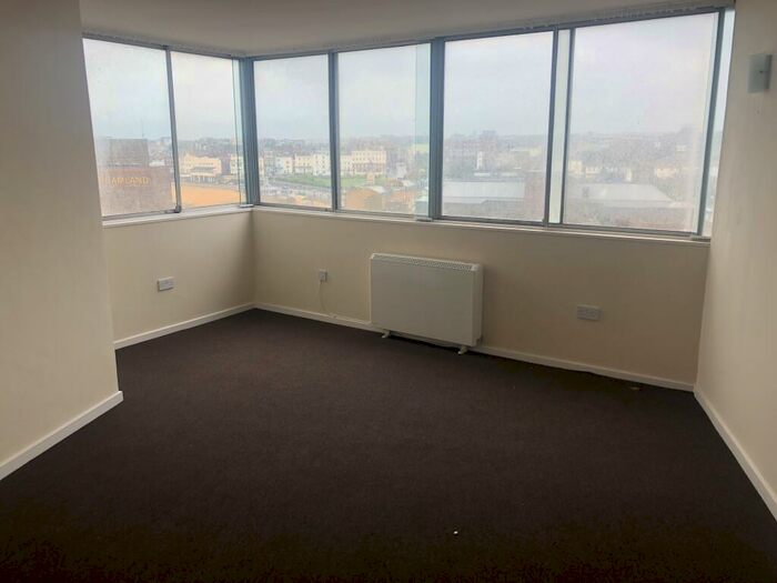 2 Bedroom Flat To Rent In Arlington House, Margate, CT9
