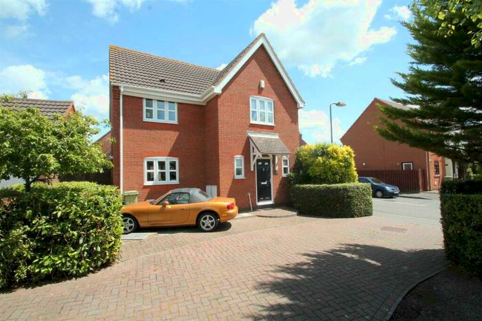 3 Bedroom Detached House To Rent In Kitelee Close, Hanslope, MK19