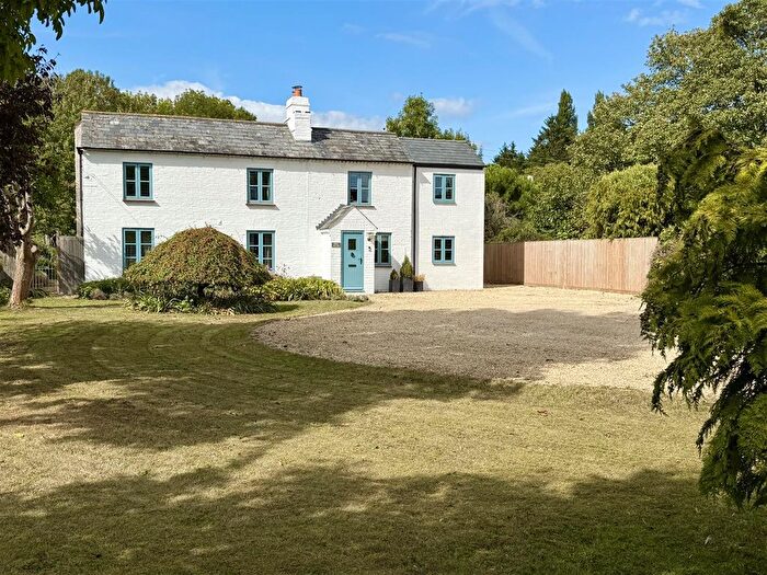 5 Bedroom Detached House For Sale In Broad Street, Hartpury, GL19