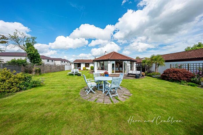 6 Bedroom Detached House For Sale In Wellfield Court, Marshfield, Cardiff, CF3