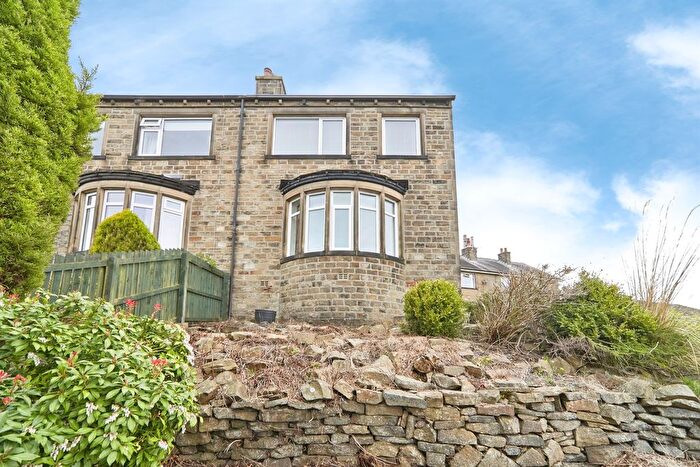 4 Bedroom Semi-Detached House For Sale In Moorlands Avenue, Oakworth, Keighley, BD22