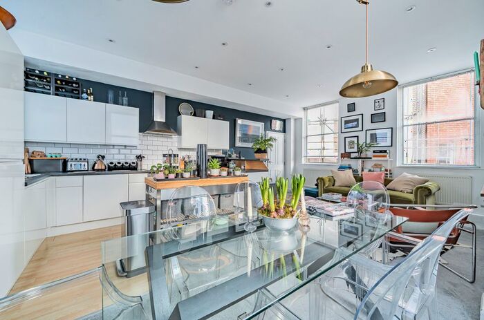 2 Bedroom Flat To Rent In Nevill Street, Tunbridge Wells, TN2