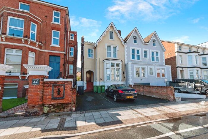 2 Bedroom Flat For Sale In Granada Road, Southsea, Hampshire, PO4