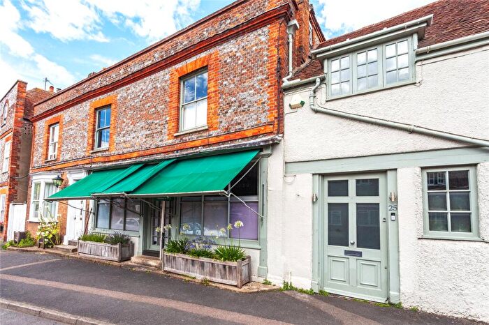 5 Bedroom Terraced House For Sale In Castle Square, Benson, Wallingford, Oxfordshire, OX10