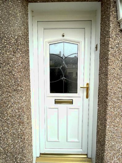 2 Bedroom Terraced House To Rent In Clunie Road, Dunfermline, Fife, KY11