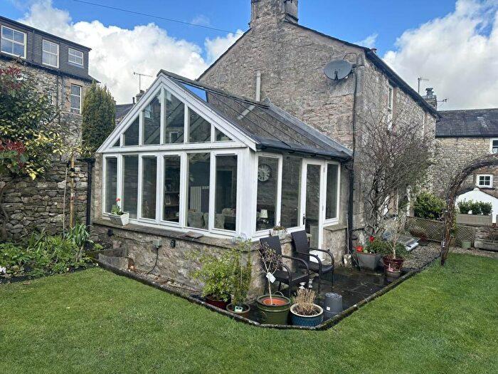2 Bedroom Detached House For Sale In Mitchelgate, Kirkby Lonsdale, LA6