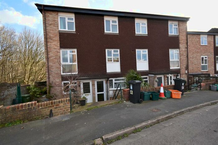 2 Bedroom Maisonette To Rent In Malvern Drive, Bristol, BS30
