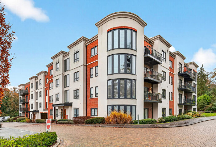 2 Bedroom Apartment For Sale In London Road, Bracknell, RG42