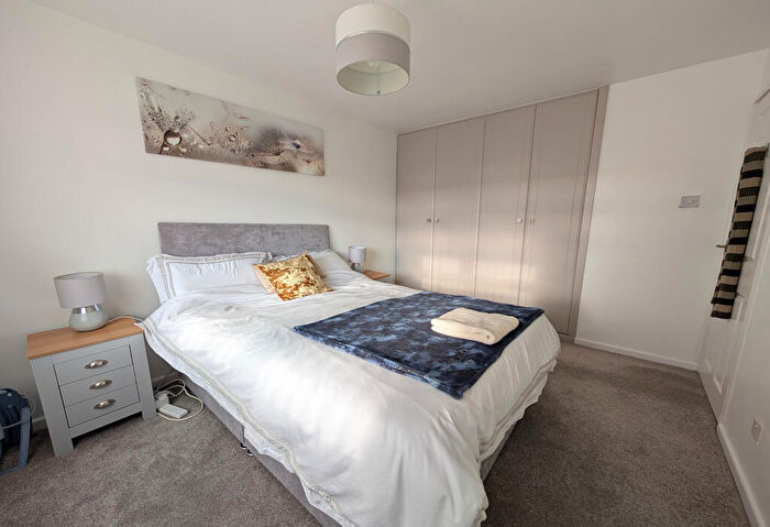 4 Bedroom Detached House For Sale In Moor Croft, Eldwick, Bingley, BD16