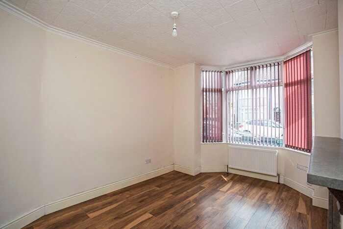 1 Bedroom Flat To Rent In Addiscombe Road, Watford, Hertfordshire, WD18