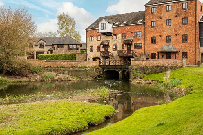 4 Bedroom End Of Terrace House For Sale In Mill Lane, Turvey, MK43