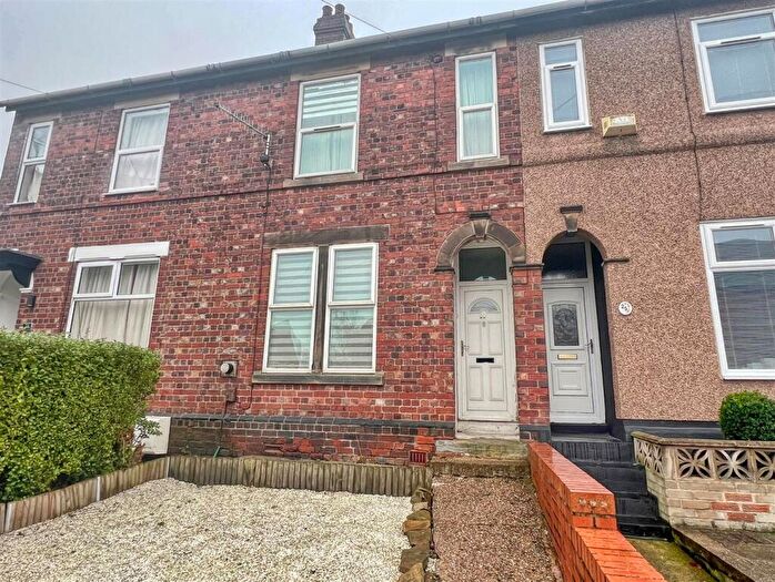 3 Bedroom Terraced House To Rent In Middlecroft Road, Staveley, Chesterfield, S43