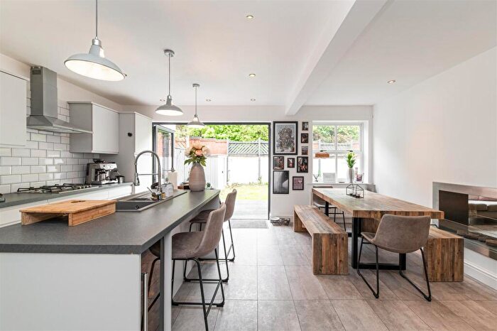3 Bedroom Town House To Rent In Trinity Courtyard, St Peter's Basin, Newcastle Upon Tyne, NE6