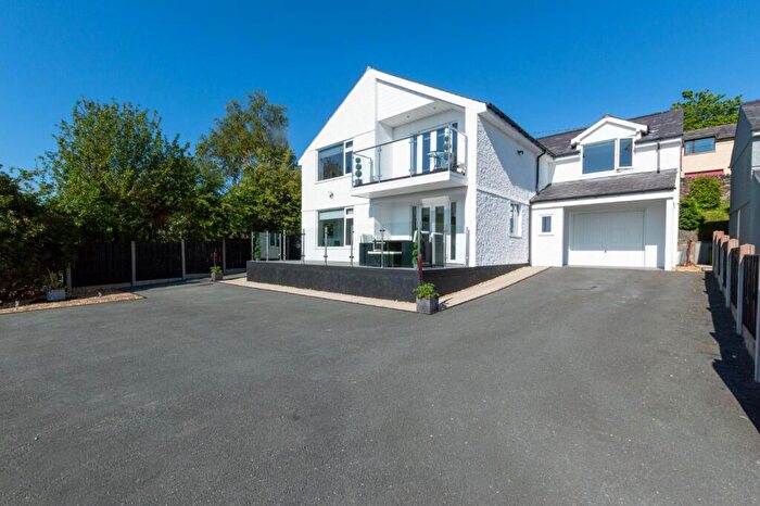 4 Bedroom Detached House For Sale In High Street, Llanllechid, Gwynedd, LL57