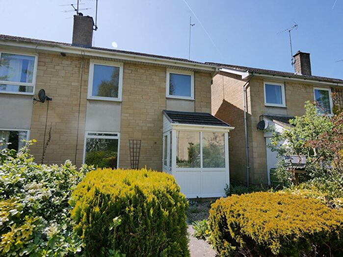 3 Bedroom Semi-Detached House To Rent In Estcote Road, Cirencester, GL7
