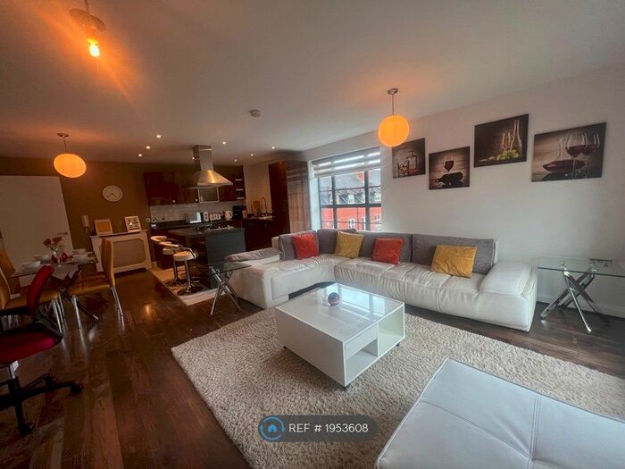 2 Bedroom Flat To Rent In Wallis Court, Leicester, LE2