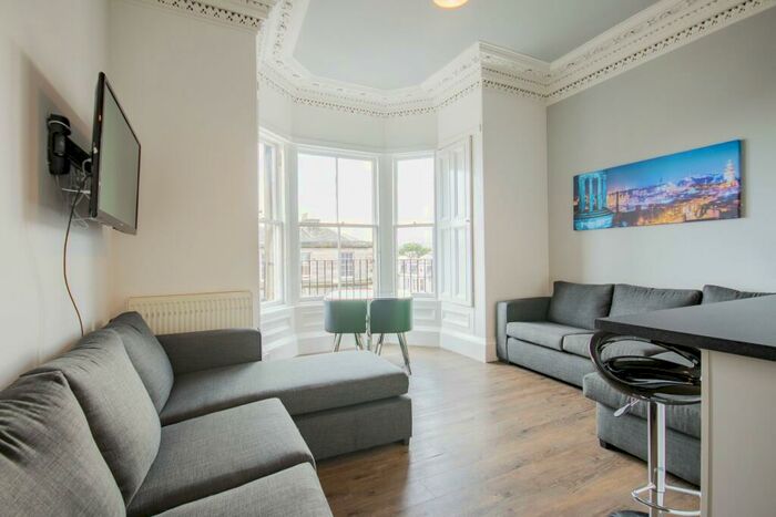 6 Bedroom Flat To Rent In East Preston Street Edinburgh United Kingdom, EH8
