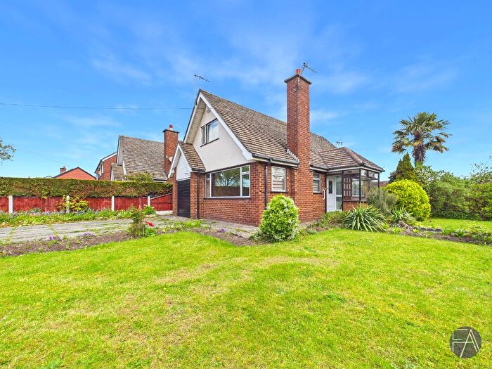 3 Bedroom Detached House For Sale In Southport Road, Formby, Merseyside, L37