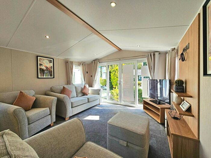2 Bedroom Caravan For Sale In Willerby Lamberhurst, Brynteg Country And Leisure Retreat, Caernarfon, Gwynedd, LL55