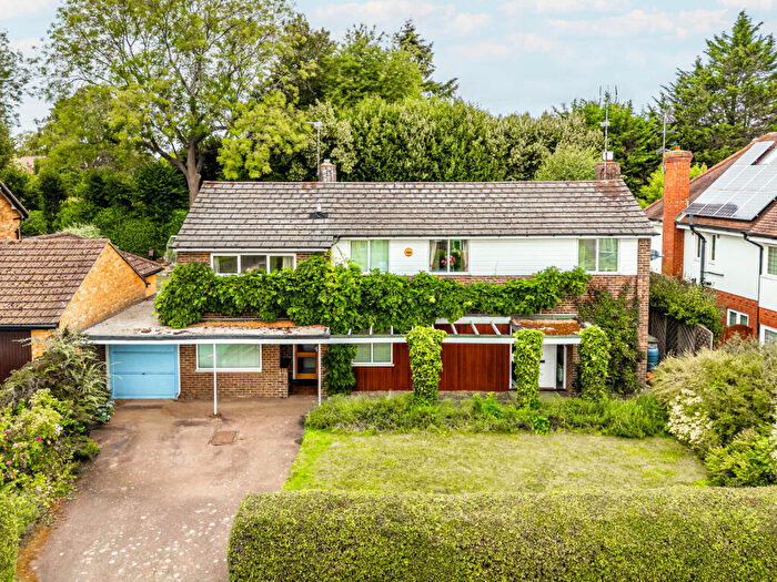 4 Bedroom Detached House For Sale In Orchard Avenue, Harpenden, Hertfordshire, AL5
