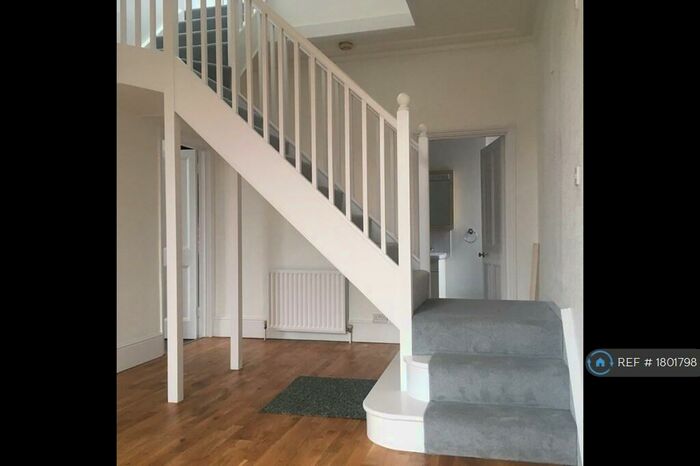 2 Bedroom Maisonette To Rent In Broadway Market, London, E8