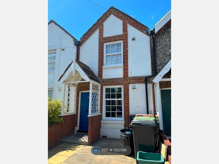 2 Bedroom Terraced House To Rent In West Street, Ewell, Epsom, KT17